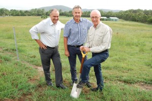 Cr Bob Millar with Samford Commons' Howard Nielsen and Millen Farm's Peter Kearney.jpg